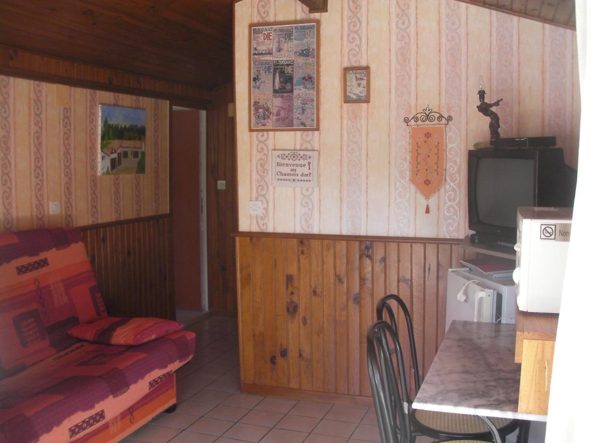 戴伊Le Chamois Dort住宿加早餐旅馆 外观 照片
